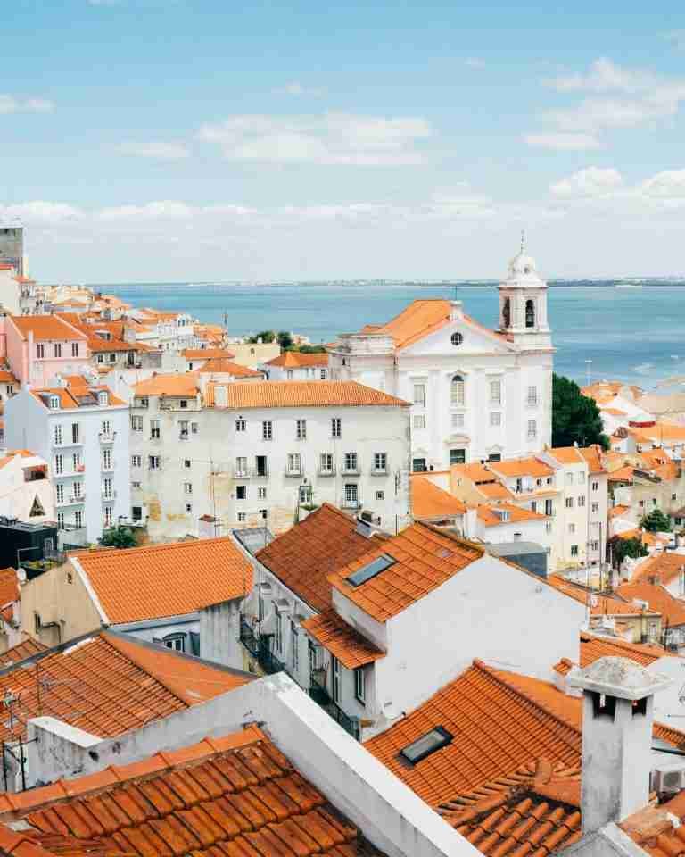 The Lisbon Travel Guide