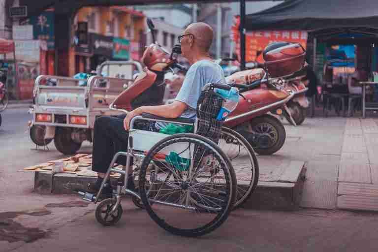 Traveling with Disabilities: Tips and Resources for a Smooth Trip